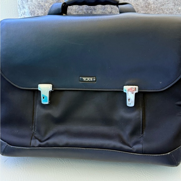 Tumi Black Leather Briefcase - Picture 6 of 6